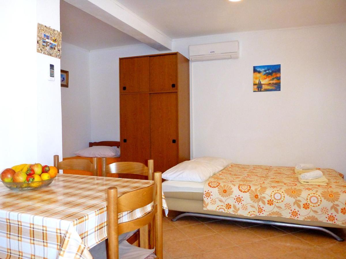 Apartmani Jole Trogir Exterior photo