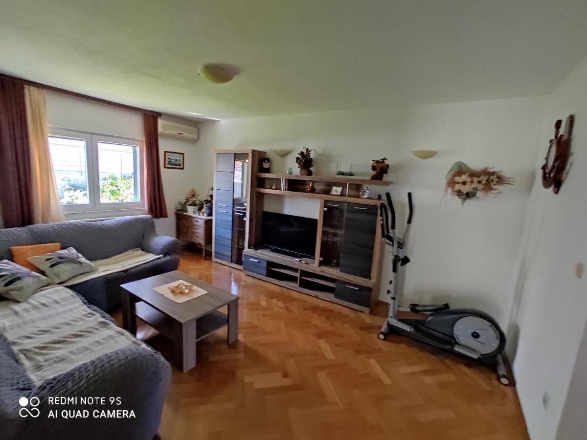 Apartmani Jole Trogir Exterior photo